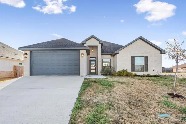 5404 Black Horse Ct, Waco, TX 76708