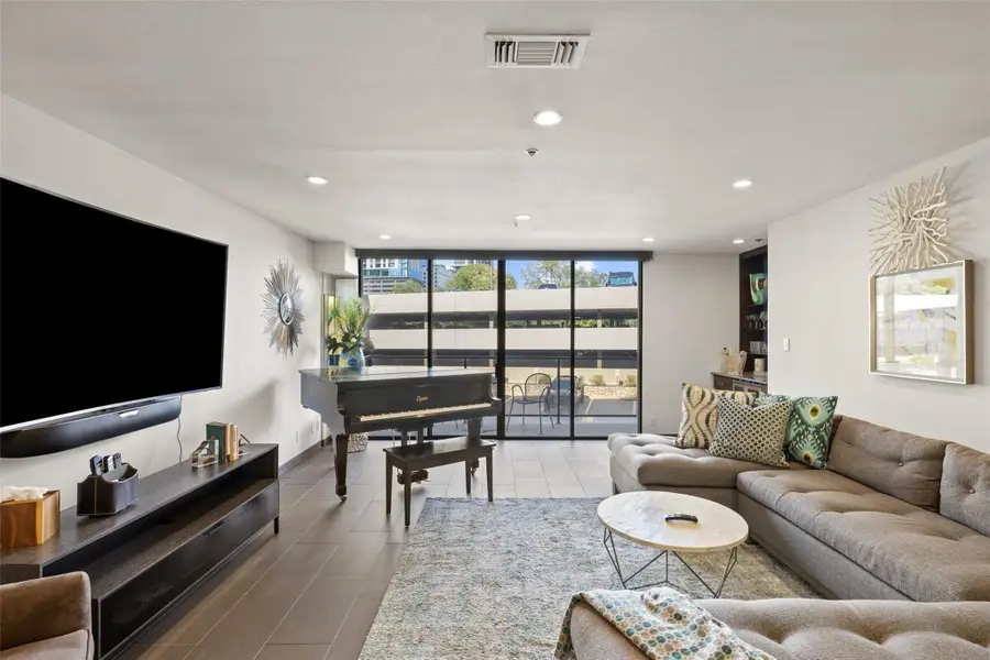 40 N Interstate 35 #2C1, Austin, TX 78701 - #2