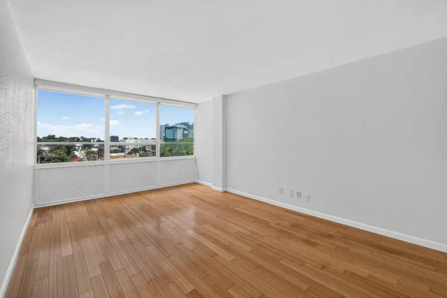 1800 Lavaca St #512, Austin, TX 78701 - #2