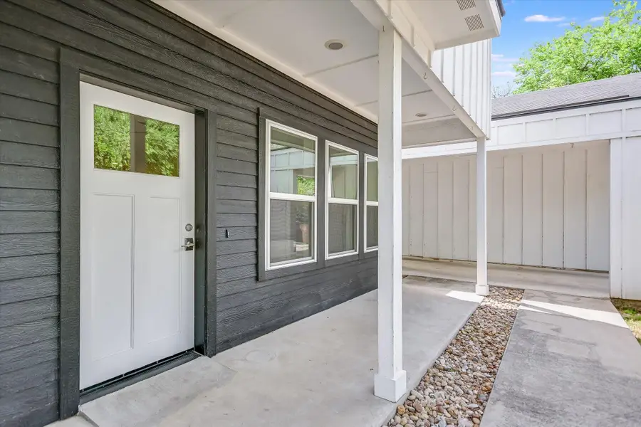 1121 Walton Ln #B, Austin, TX 78721 - #2