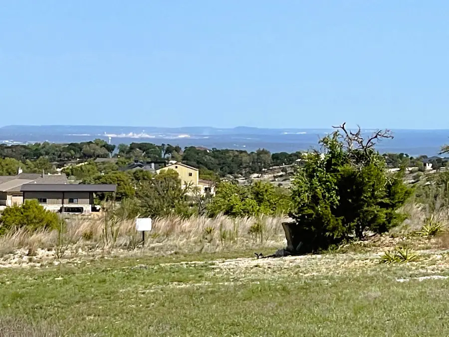 321 Cedar Mountain Dr, Spicewood, TX 78654 - Image #2