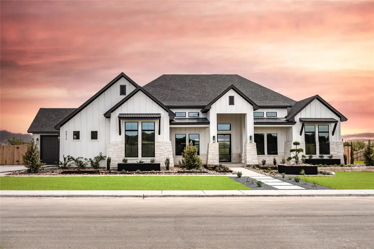 6612 King Oaks Blvd, Salado, TX 76571 - #1