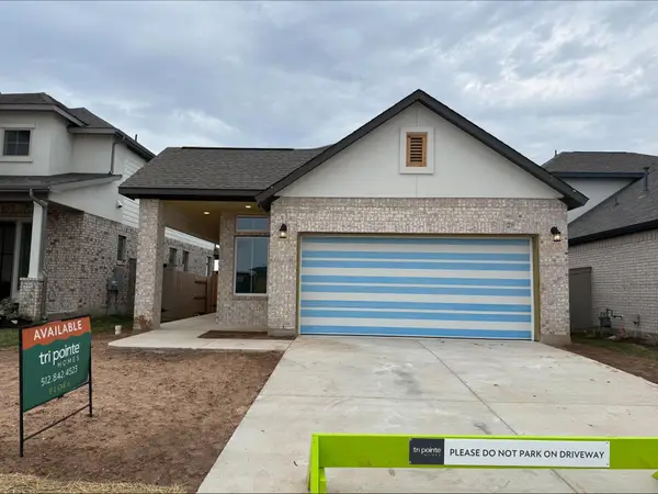 204 Bloomington Loop, Hutto, TX 78634