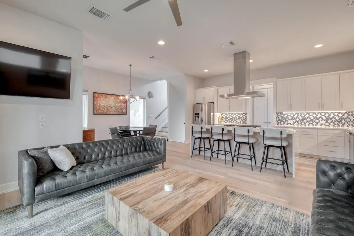 5002 E Pecan Springs Rd #7, Austin, TX 78723 - #1