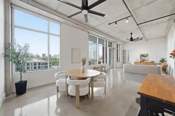 800 W 5th St #906, Austin, TX 78703