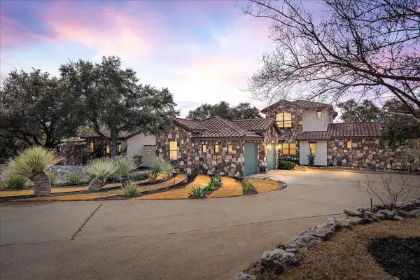 2808 & 2804 Fall Creek Estates Dr, Spicewood, TX 78669