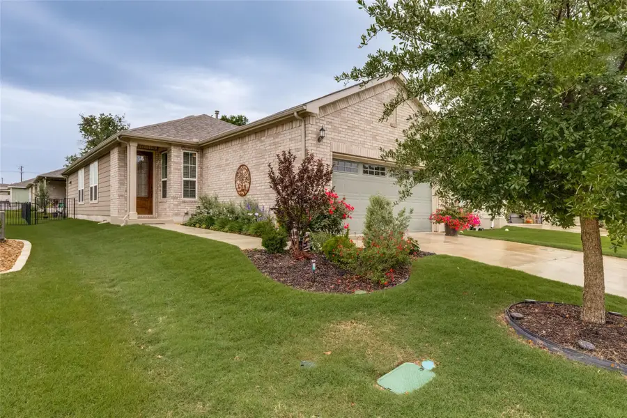 702 Saratoga Ln, Georgetown, TX 78633 - #2