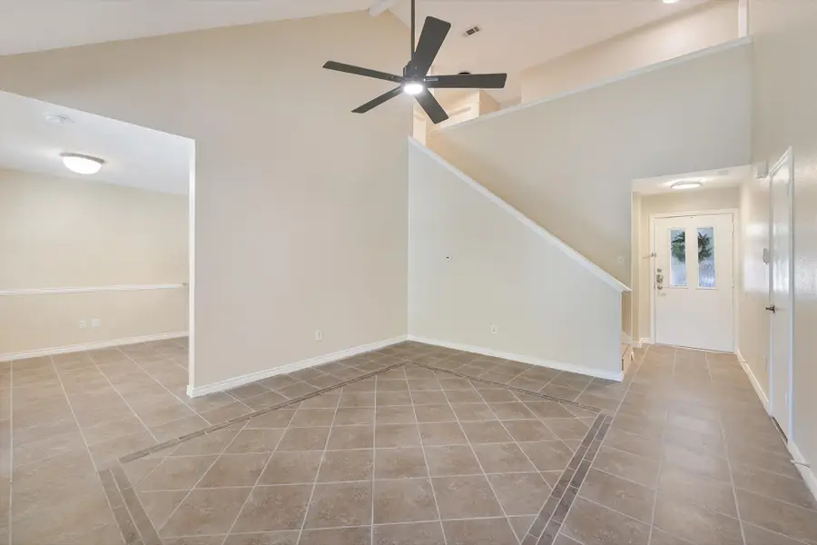 6808 Luckenbach Ln, Austin, TX 78729 - Image #3