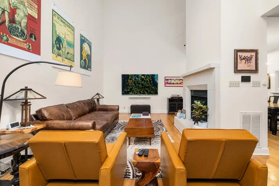 902 W 18th St #B, Austin, TX 78701 - Image #3