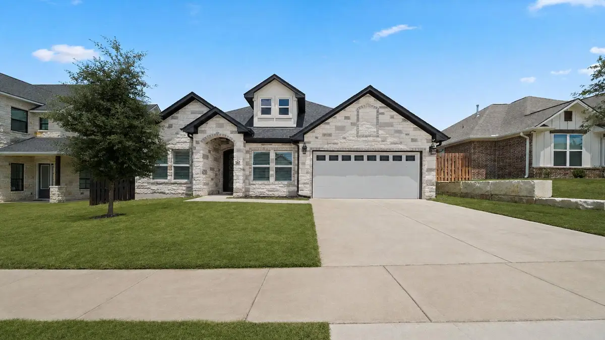 351 Firework Ln, Giddings, TX 78942 - #1