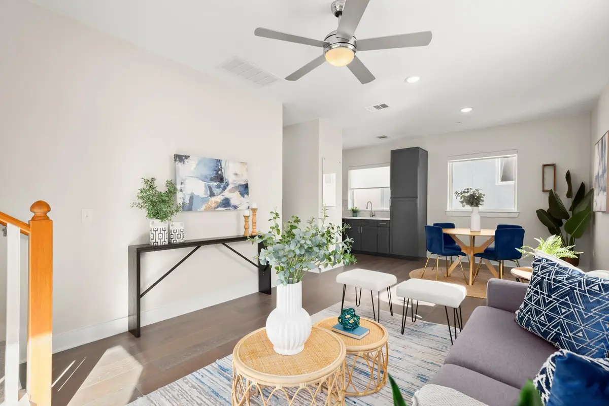 2827 Manor Rd #3105, Austin, TX 78722 - #1