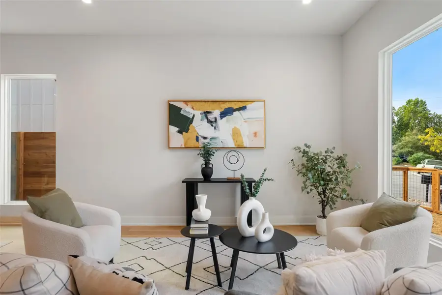 2001 Rountree Dr #1, Austin, TX 78722 - Image #3