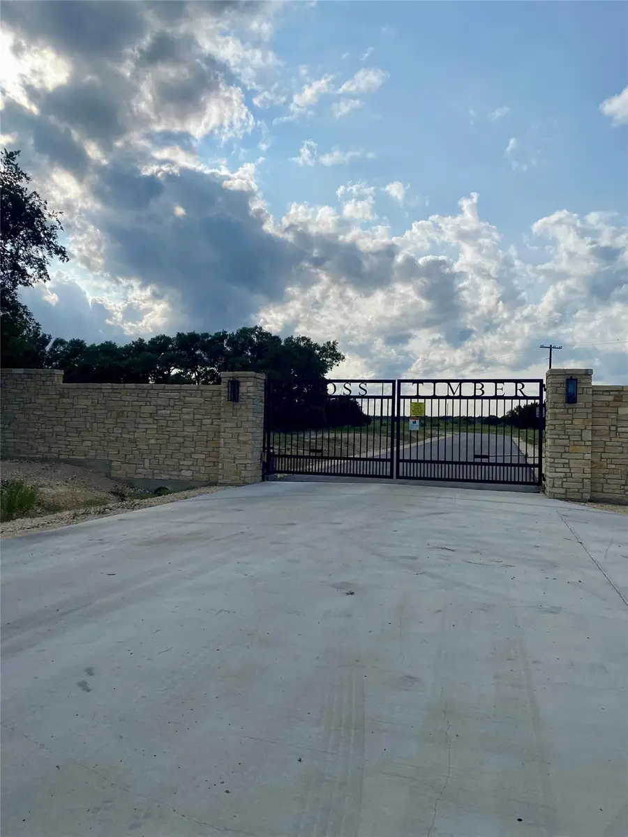 30 Shin Oak Dr, Lampasas, TX 76550 - Image #3