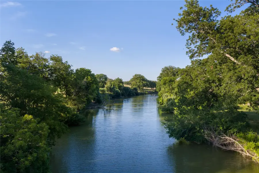 4900 Goehmann Ln, Fredericksburg, TX 78624 - #2