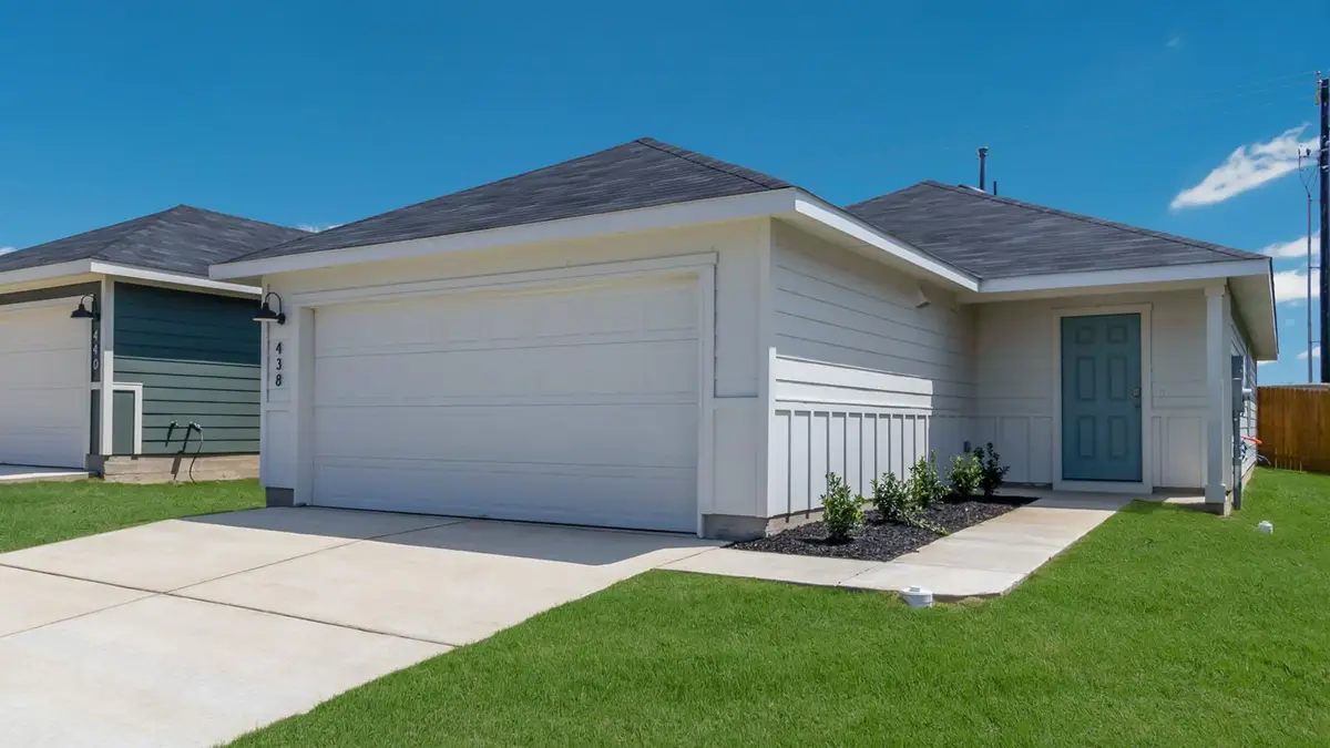 486 Bull Lake Cir, Buda, TX 78610 - #1