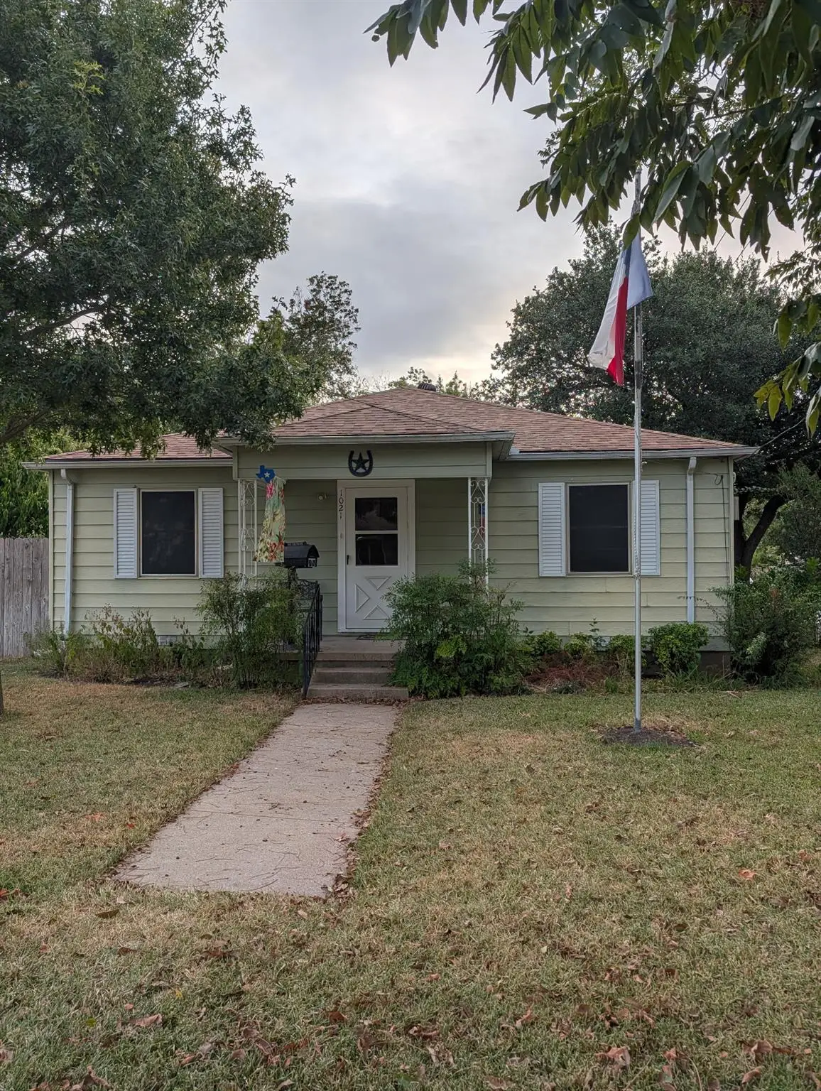 1021 S 45th St, Temple, TX 76504 - #1