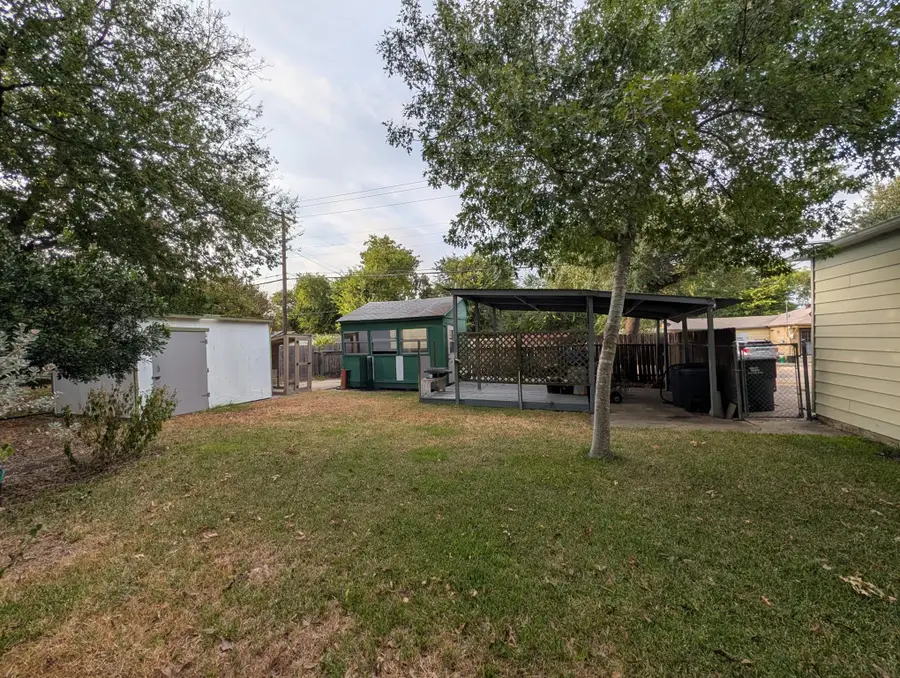 1021 S 45th St, Temple, TX 76504 - #2