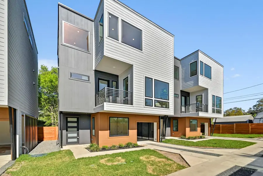 100 W Odell St #3, Austin, TX 78752 - #3