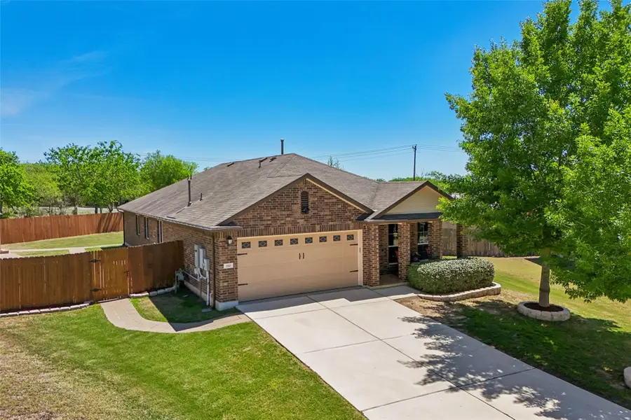 180 Chickadee Cv, Kyle, TX 78640 - #3