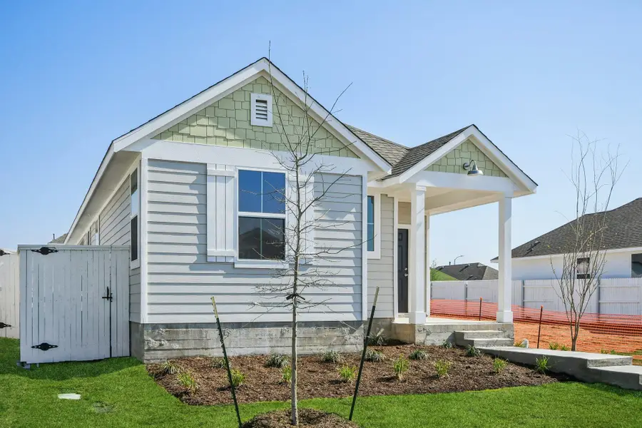 135 Summer Dr, Elgin, TX 78621 - #2