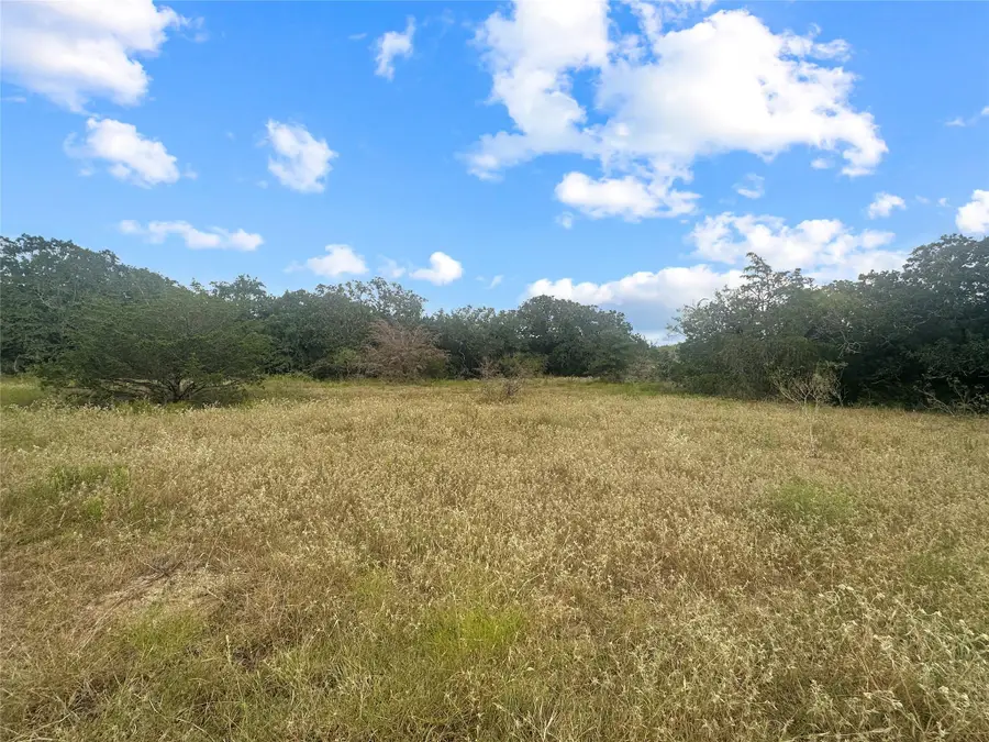 1345 Davis Rd, Muldoon, TX 78949 - Image #2