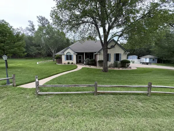 179 Mokuleia Cir, Bastrop, TX 78602
