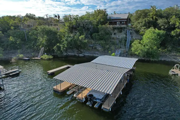 707 Cat Hollow Club Dr, Spicewood, TX 78669