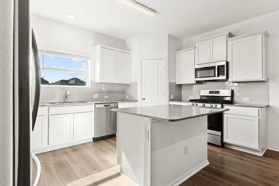 22913 Agave Grove Dr, Lago Vista, TX 78645 - Image #2