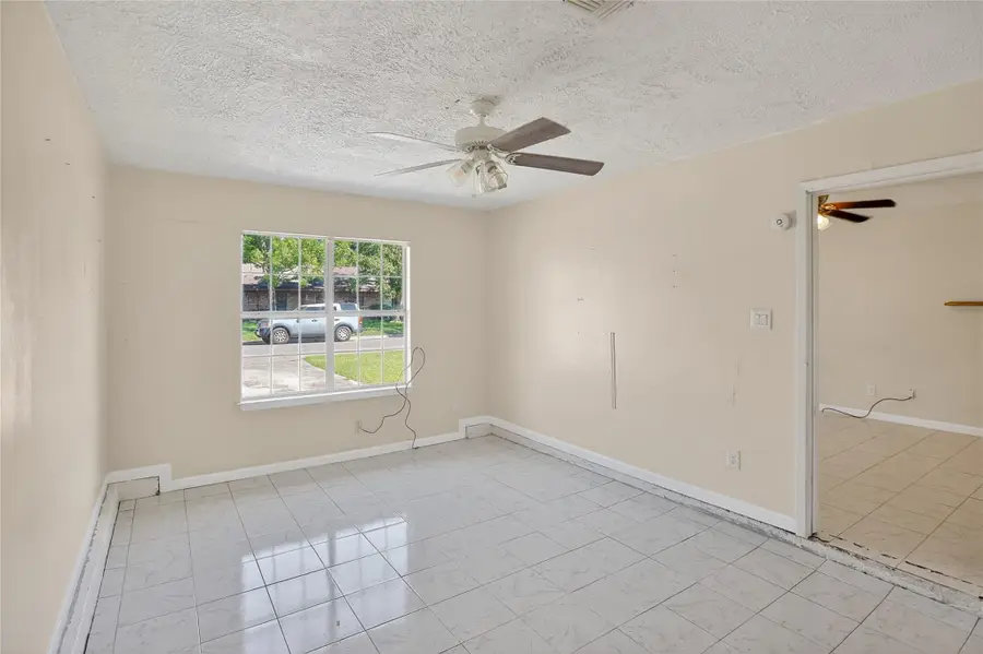 1308 Pendergrass St, Lockhart, TX 78644 - #3