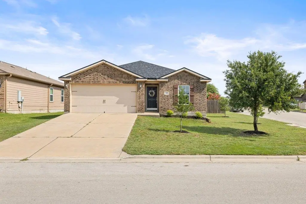 217 Farmer Ln, Jarrell, TX 76537 - #1