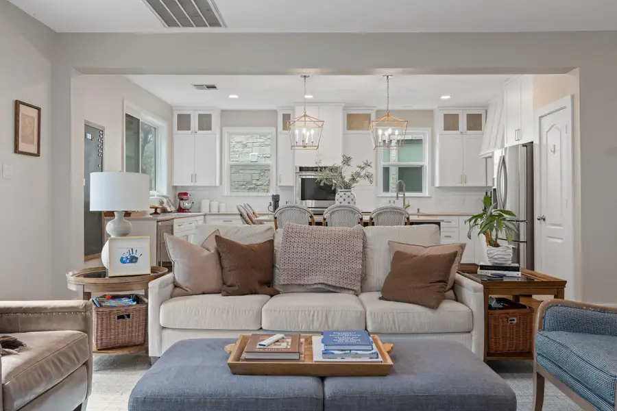 415 Clear Creek Cv, Cedar Park, TX 78613 - Image #2