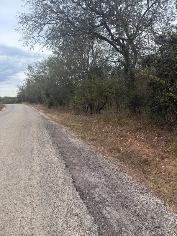 298 Riverside Dr, Bastrop, TX 78602