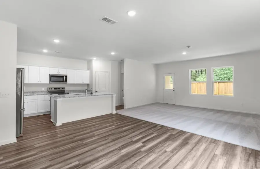 325 Sieders St, Taylor, TX 76574 - #3