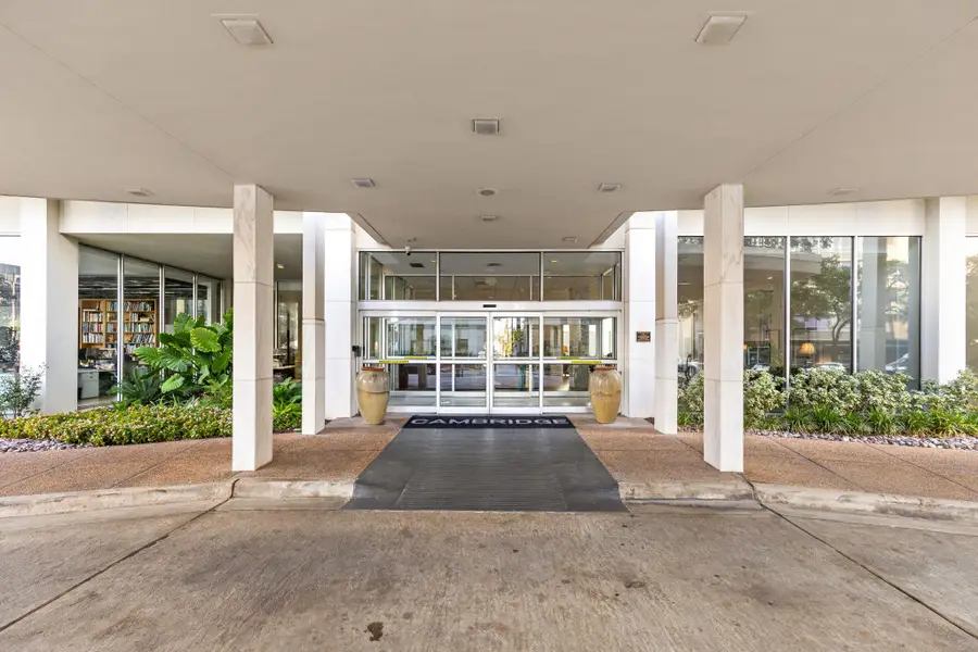 1801 Lavaca St #15M, Austin, TX 78701 - #2