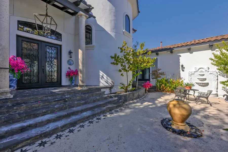 2900 Pamella Ct, Austin, TX 78734 - Image #2