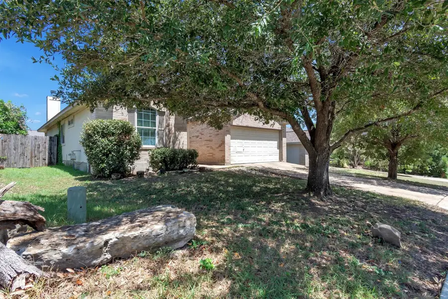 411 Estate Dr, Hutto, TX 78634 - #3