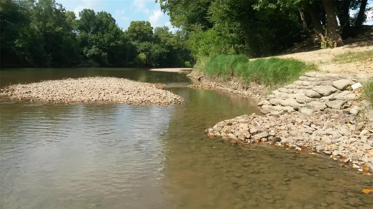 195 Hidden Shores Loop, Smithville, TX 78957 - #1