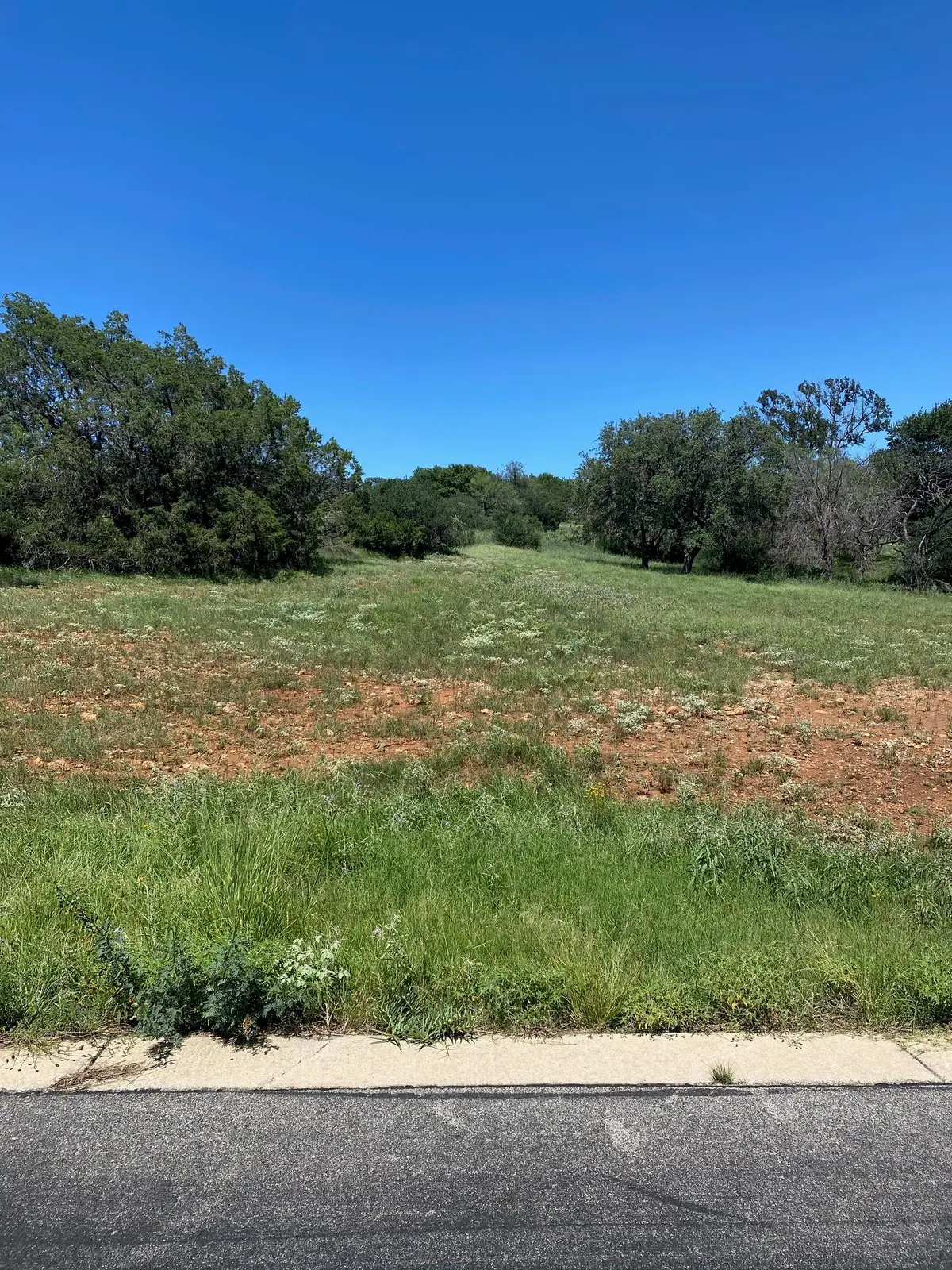 W25058 Apachetears/white, Horseshoe Bay, TX 78657 - Image #1