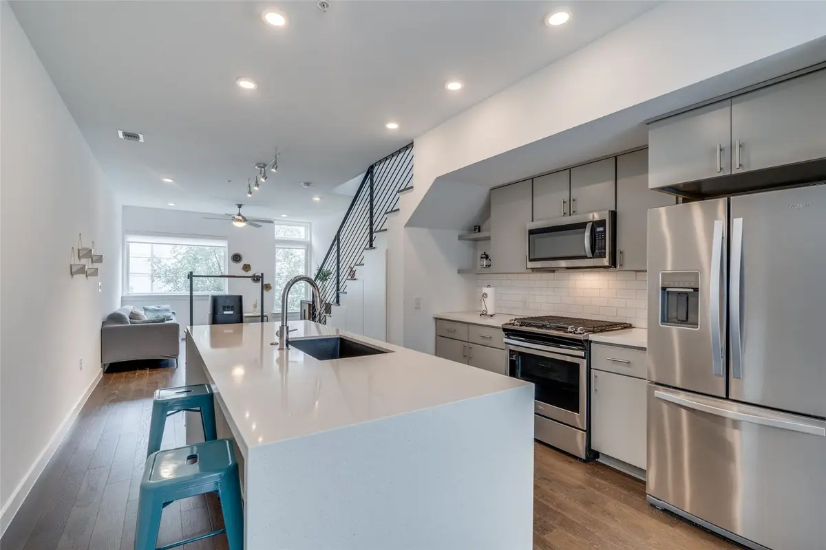 2002 E 7th St #217, Austin, TX 78702 - #1
