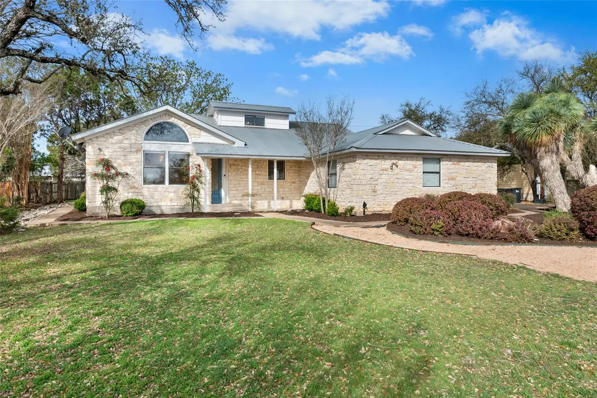 140 Donna Dr, Wimberley, TX 78676 - #1