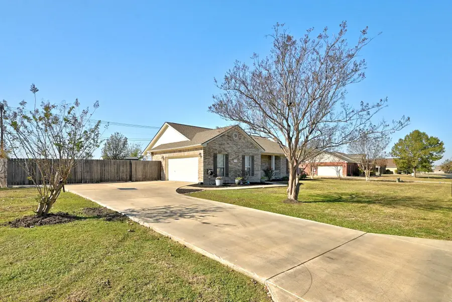 119 Brazos Dr, Hutto, TX 78634 - Image #3