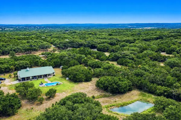 101 Fischer Cove Dr, Wimberley, TX 78676