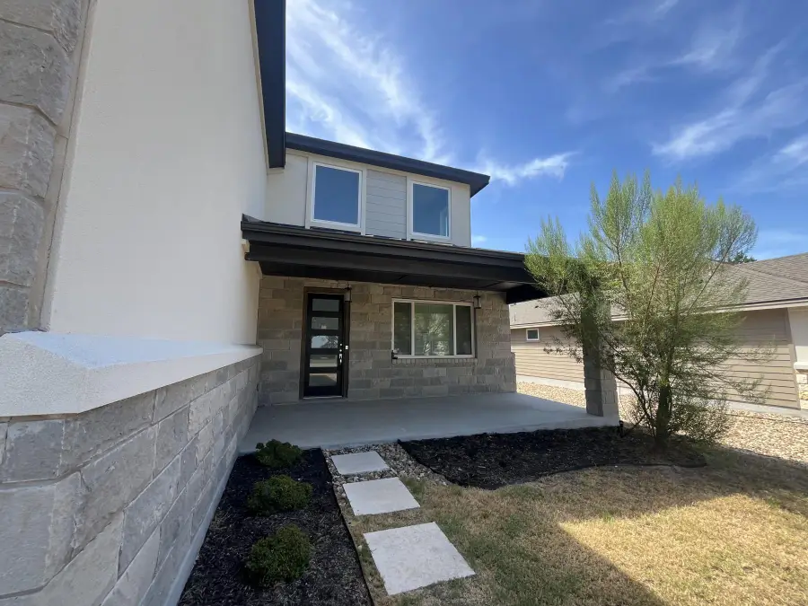 403 Summit Ridge Dr N, Point Venture, TX 78645 - #2
