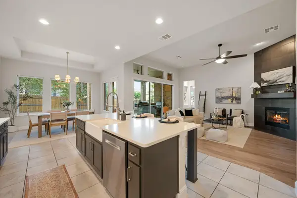 2433 Carretera Dr, Leander, TX 78641