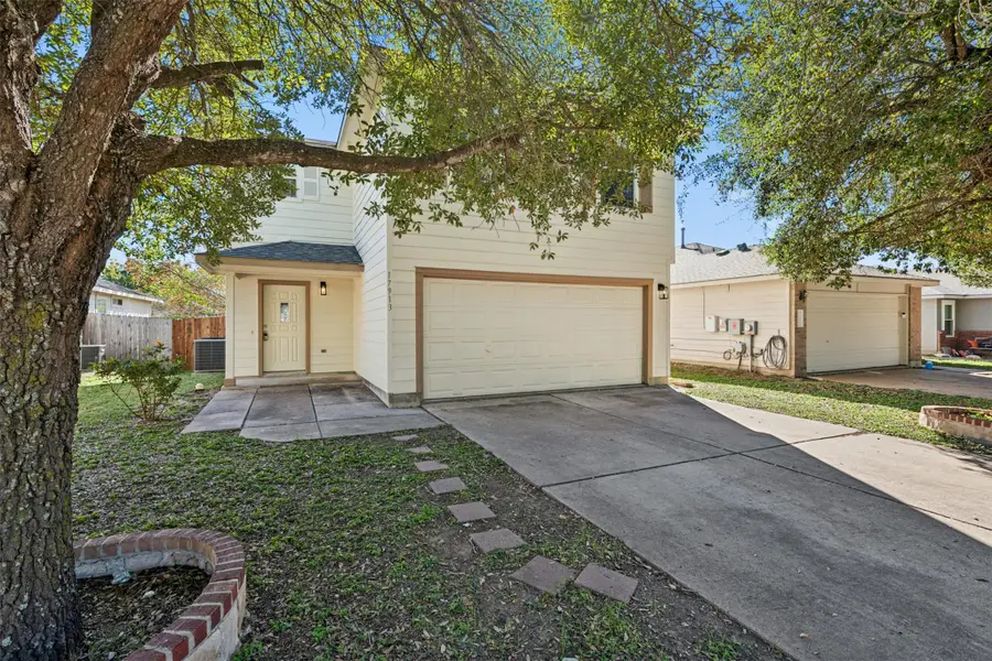 17913 Honey Locust Ln, Elgin, TX 78621 - Image #2