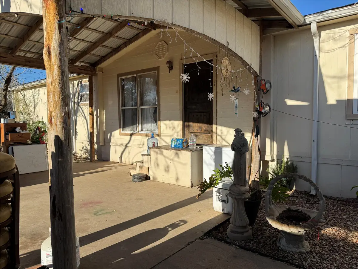 140 Alum Park Place Dr, Cedar Creek, TX 78612 - Image #1