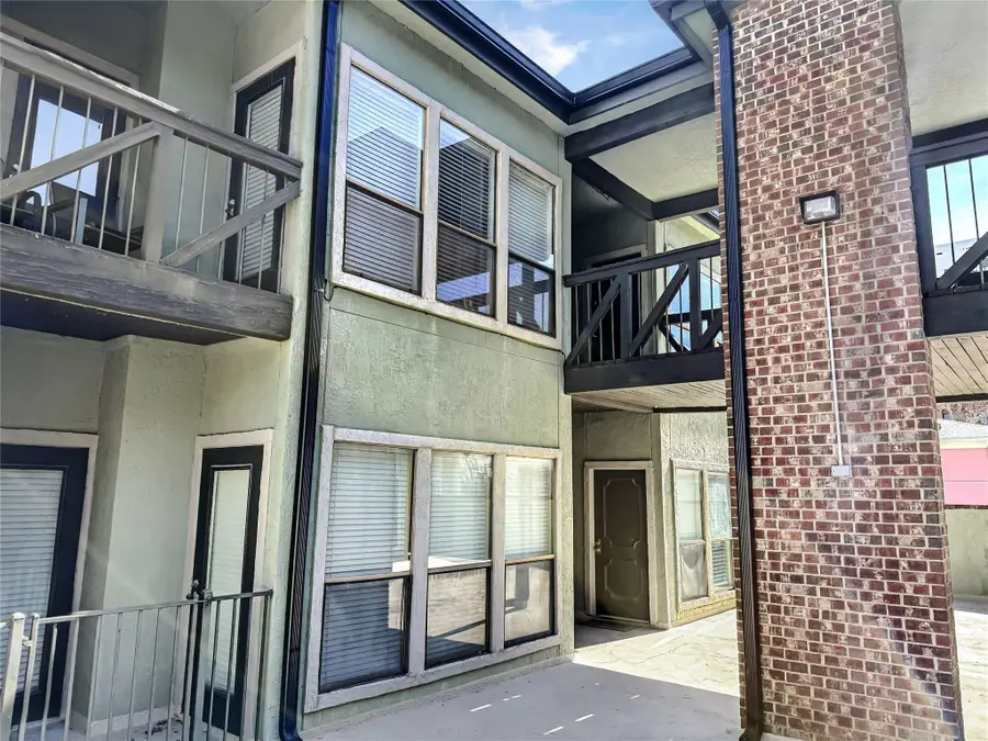 807 W 25th St #312, Austin, TX 78705 - #2