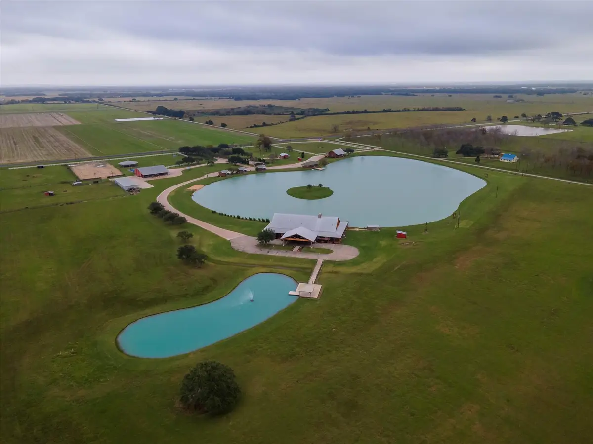 5351 State Hwy 71, Tidehaven, TX 77458 - #1