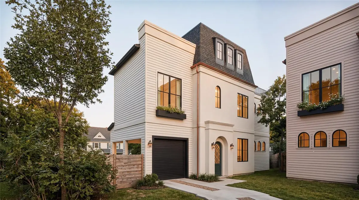 1174 Oak Grove Ave #3, Austin, TX 78702 - #1