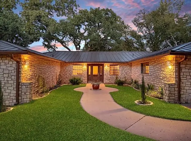 413 Silver Spur, Horseshoe Bay, TX 78657 - #1